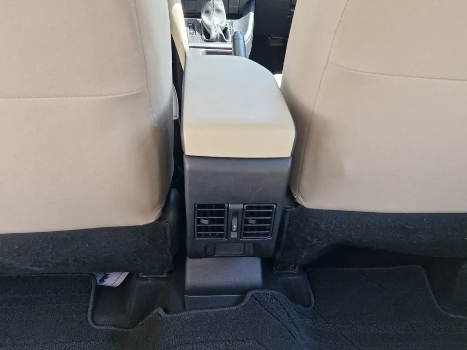 2024 Toyota Yaris  Y 
