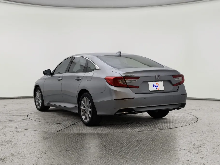 هوندا اكورد LX 2022 