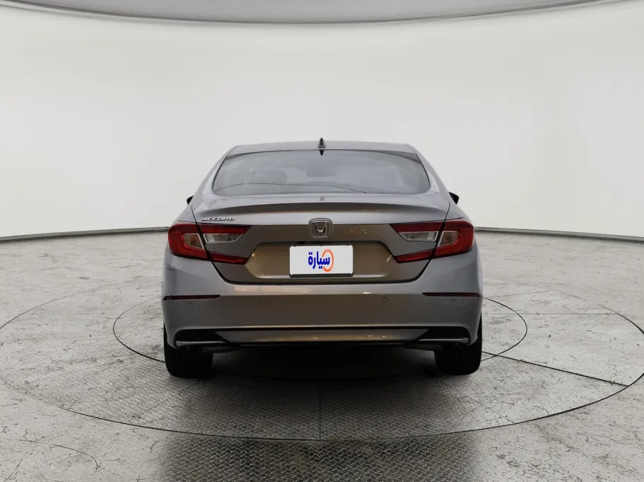 هوندا اكورد LX 2022 