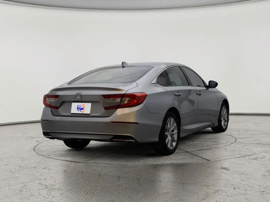 هوندا اكورد LX 2022 