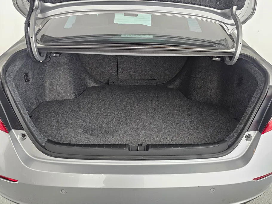 هوندا اكورد LX 2022 