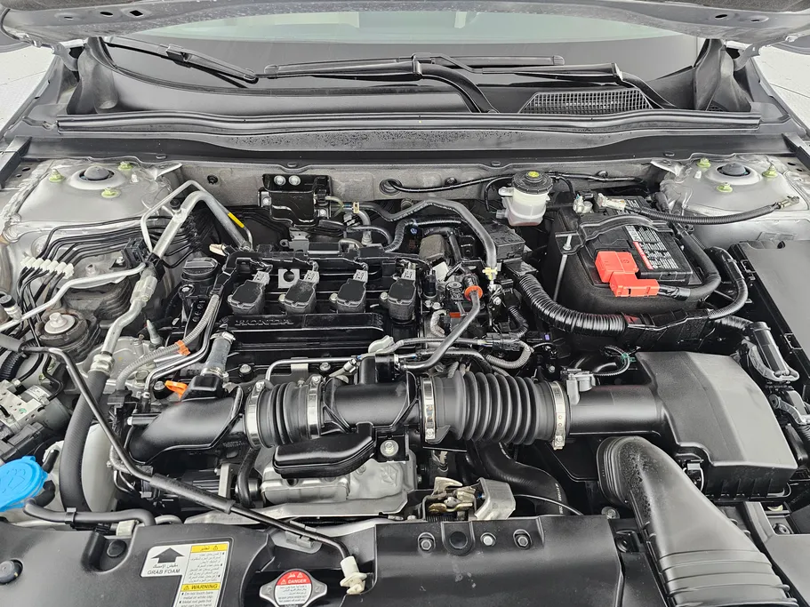 هوندا اكورد LX 2022 