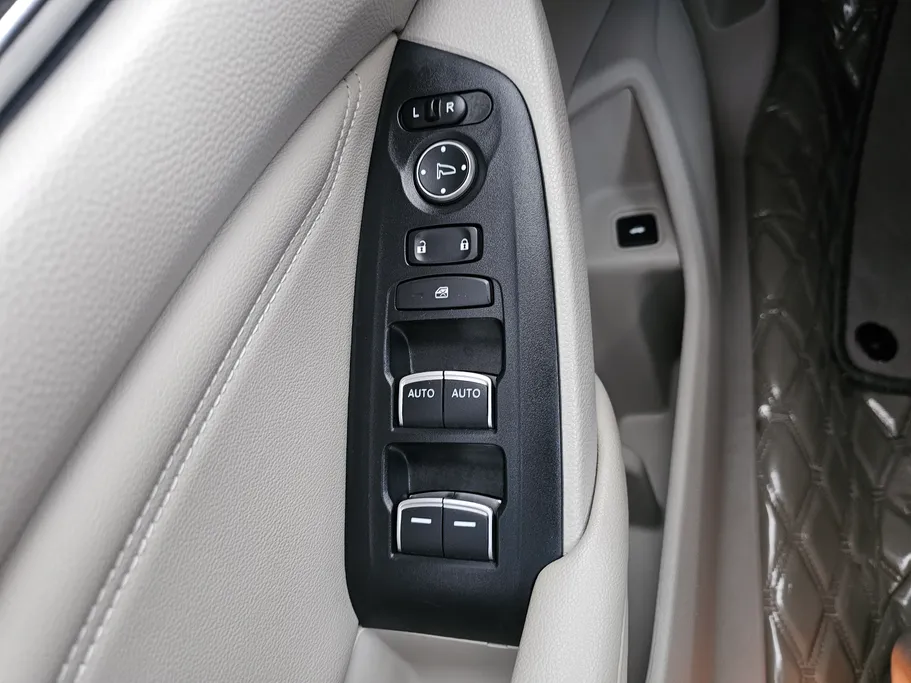 هوندا اكورد LX 2022 