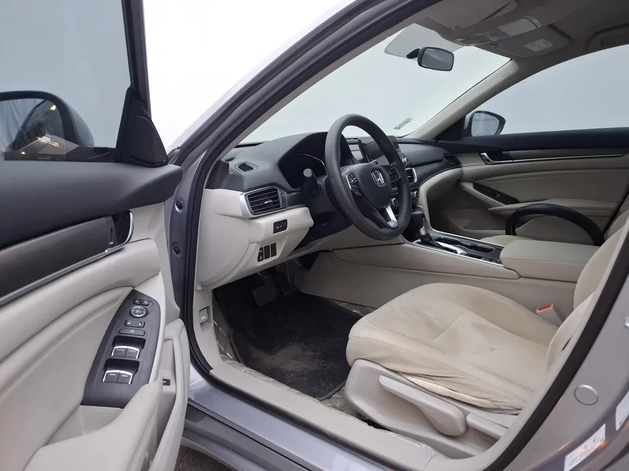 هوندا اكورد LX 2022 
