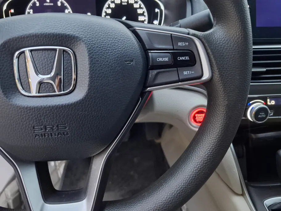 هوندا اكورد LX 2022 