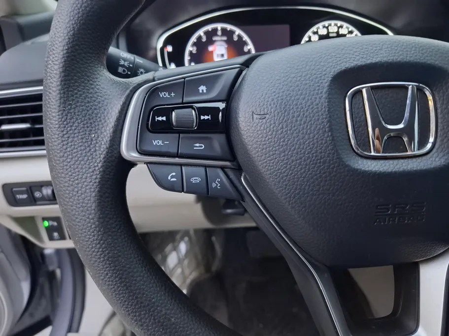 هوندا اكورد LX 2022 