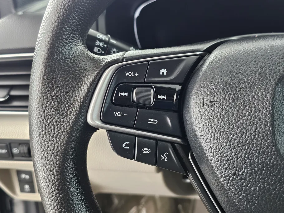 هوندا اكورد LX 2022 