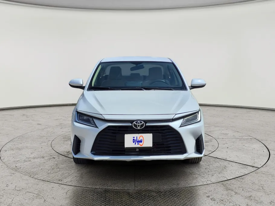 2024 Toyota Yaris  Y 