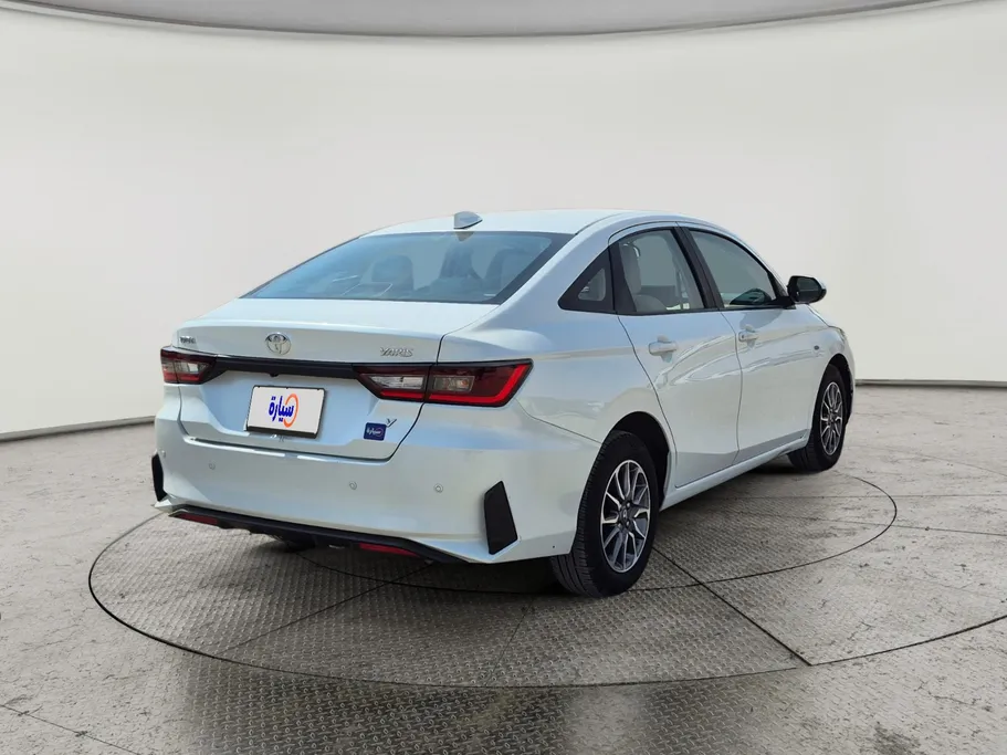 2024 Toyota Yaris  Y 