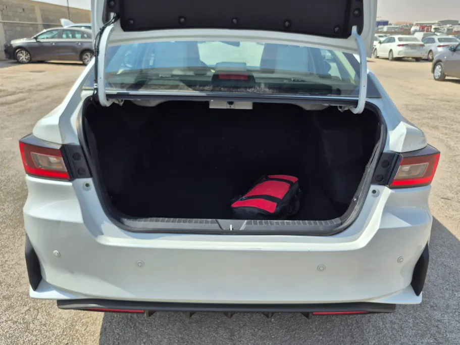 2024 Toyota Yaris  Y 