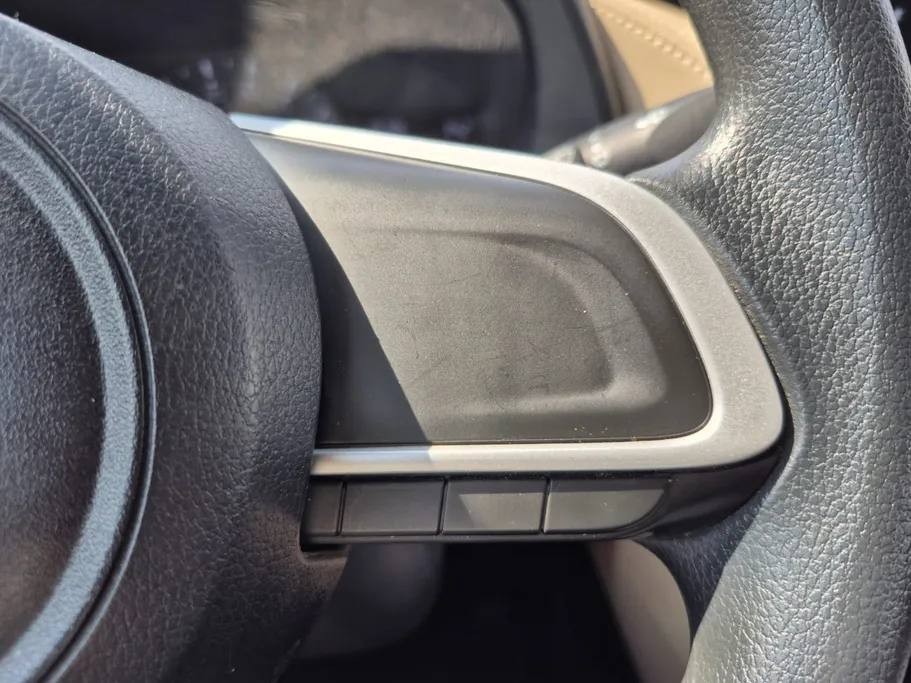 2024 Toyota Yaris  Y 