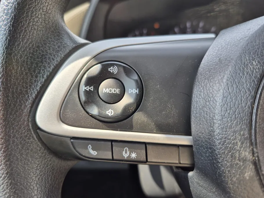 2024 Toyota Yaris  Y 