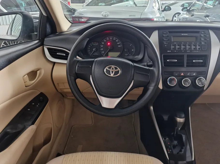 2019 Toyota Yaris  Y 
