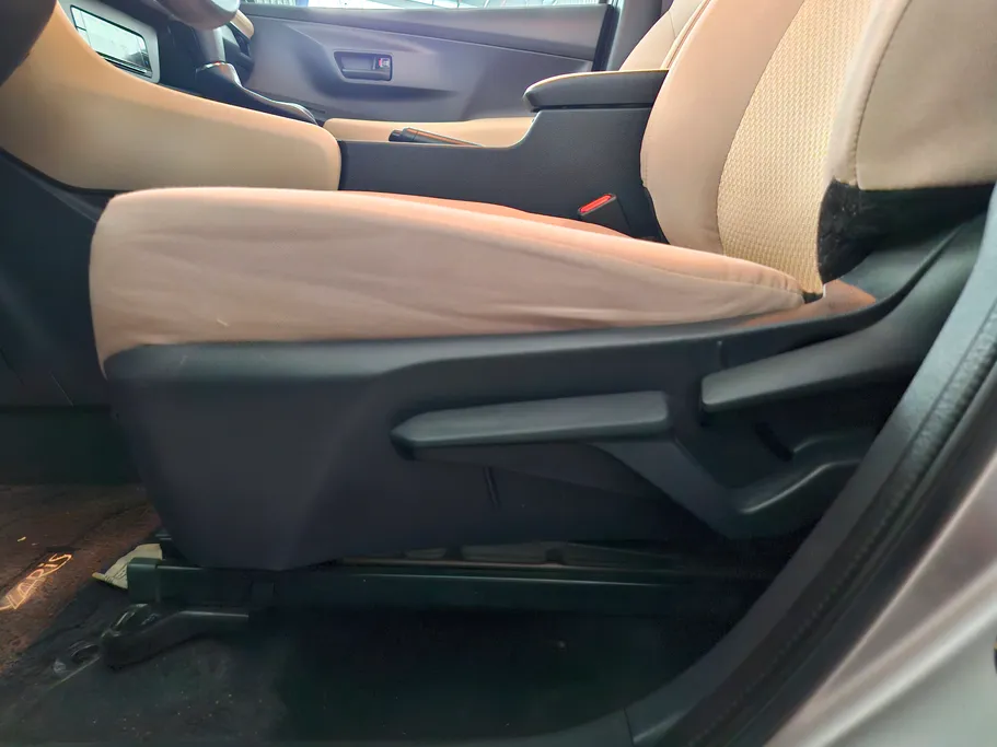 2023 Toyota Yaris  Y 