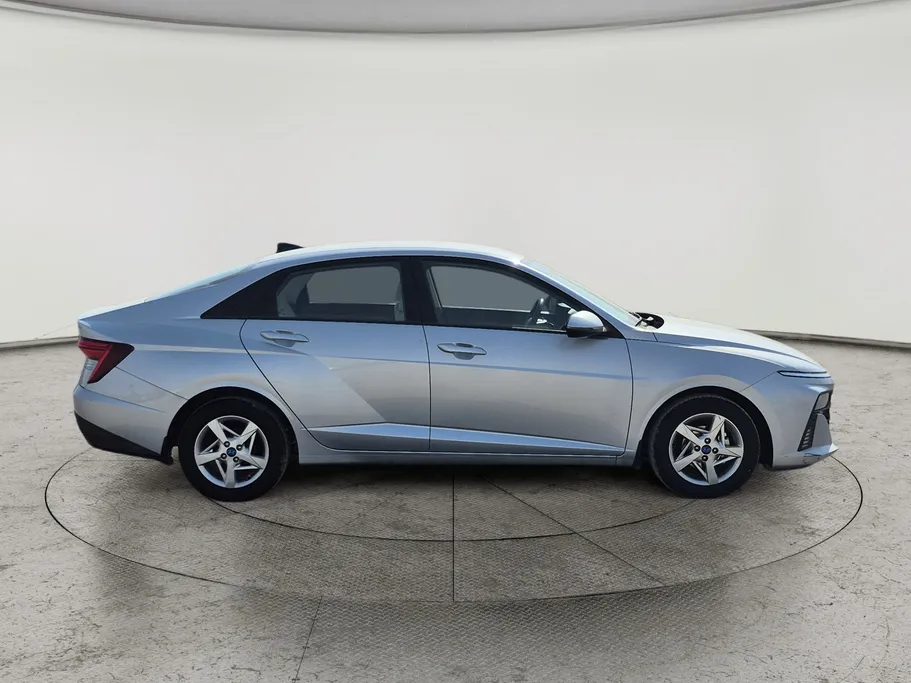 2024 Hyundai Accent Fleet 