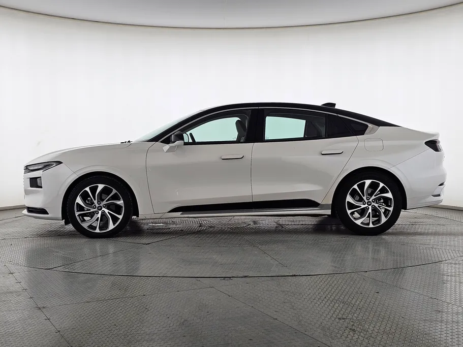 2023 Ford Taurus Titanium New Shape 