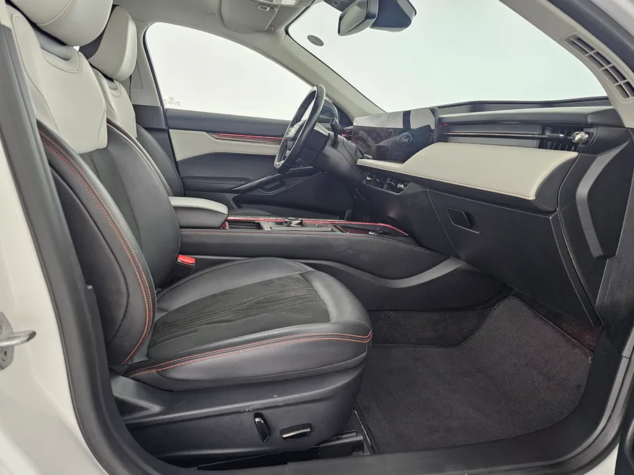 2023 Ford Taurus Titanium New Shape 