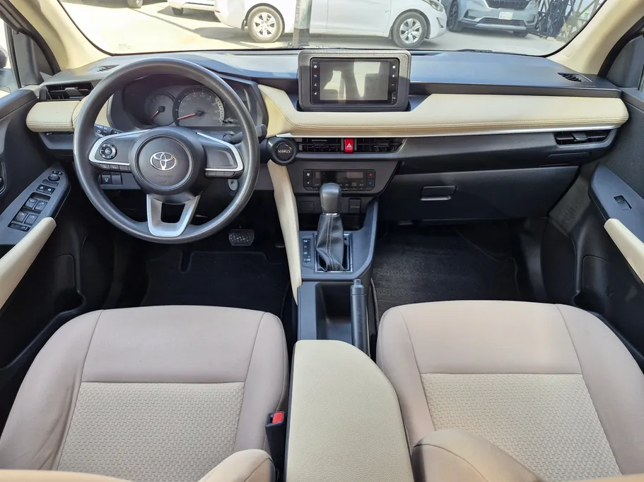 2023 Toyota Yaris  Y 