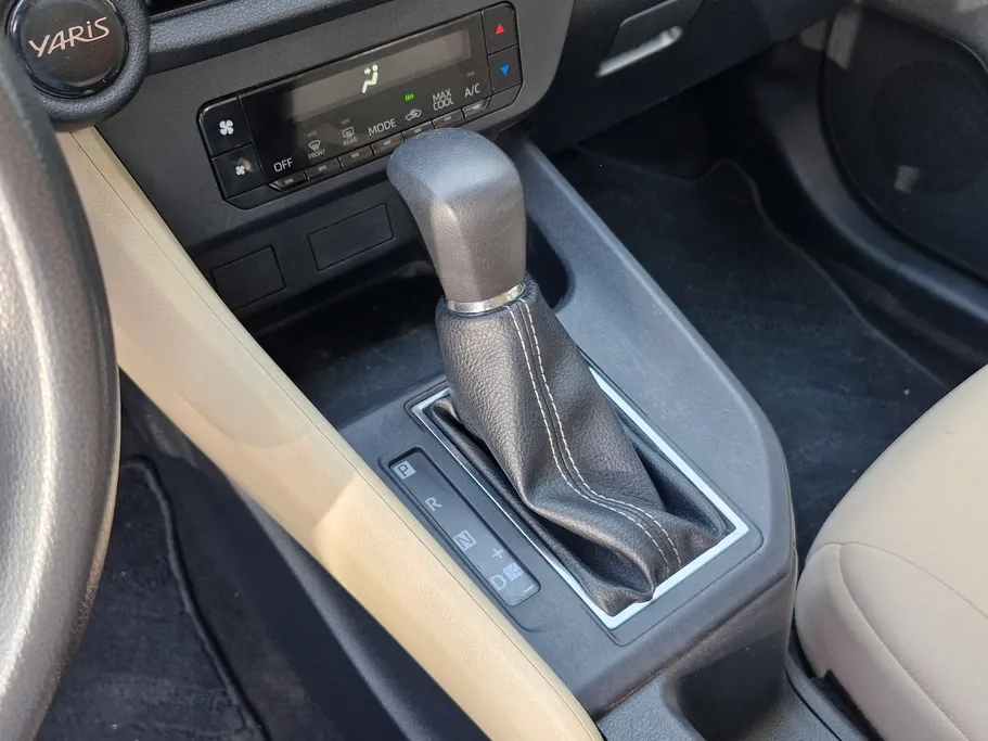 2023 Toyota Yaris  Y 