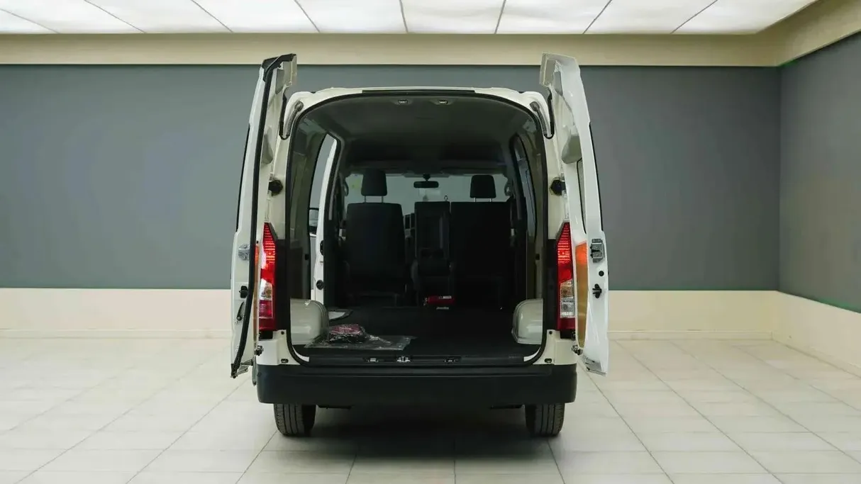 2026 Toyota Haice بضاعة سقف عالي 