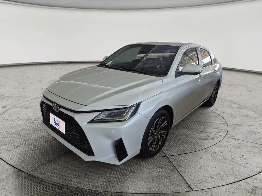 2024 Toyota Yaris  YX 