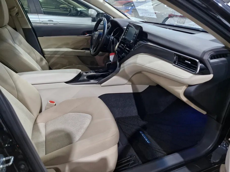 2024 Toyota Camry  GLE HEV  