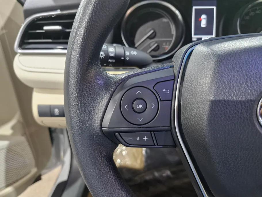 2023 Toyota Camry  LE HEV 