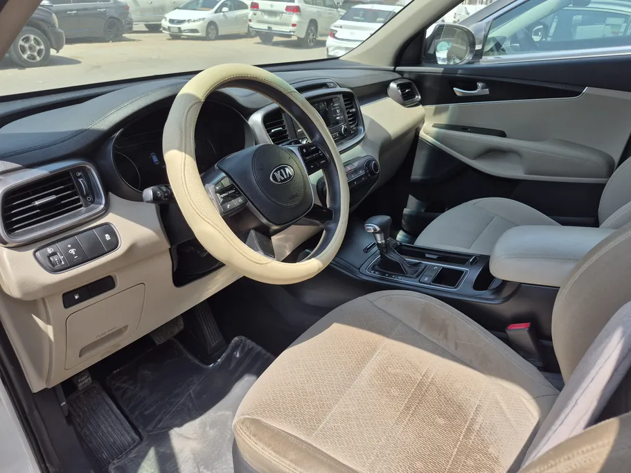2018 Kia Sorento GL 