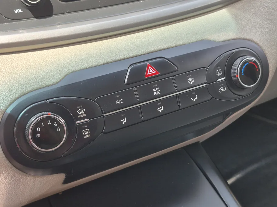 2018 Kia Sorento GL 