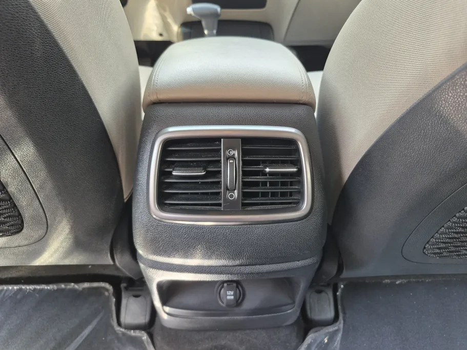 2018 Kia Sorento GL 
