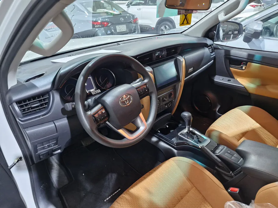 2025 Toyota Fortuner GX2 