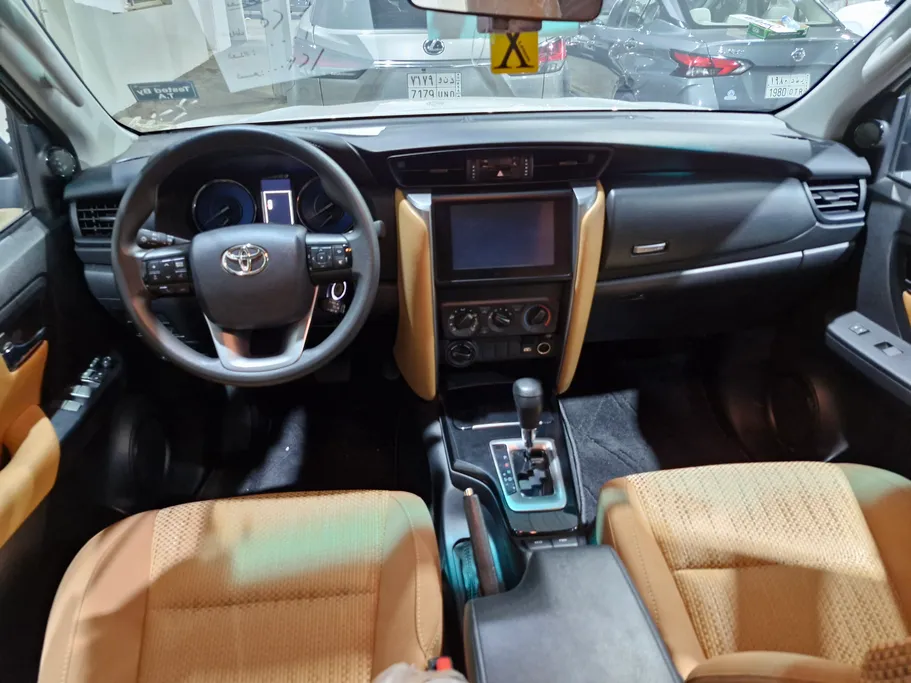 2025 Toyota Fortuner GX2 