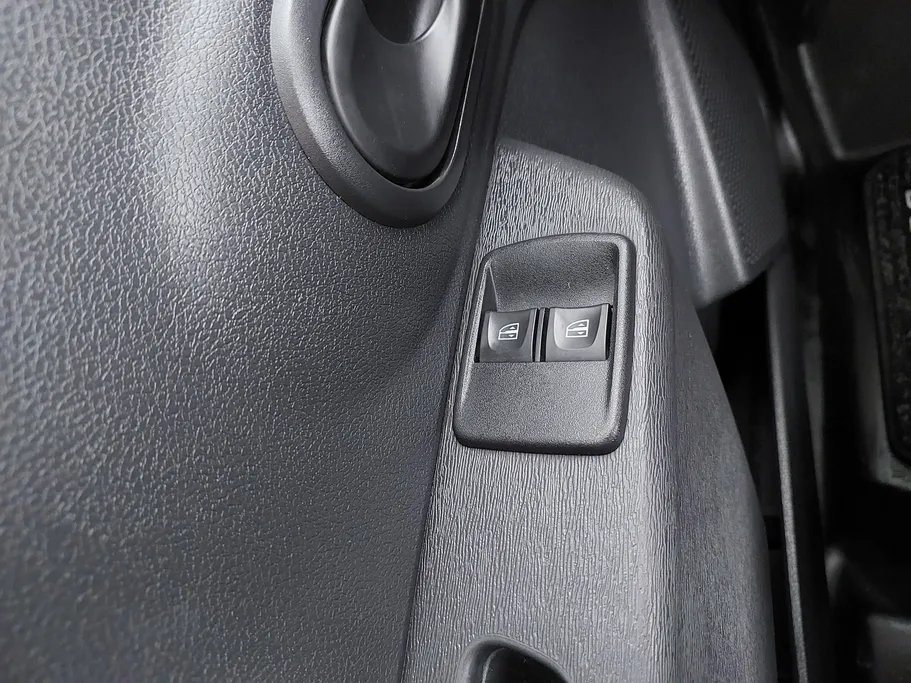 2021 Renault Docker Van بضاعة 