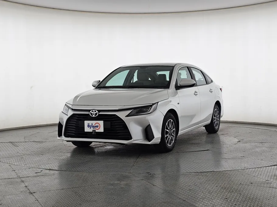 2024 Toyota Yaris  Y 