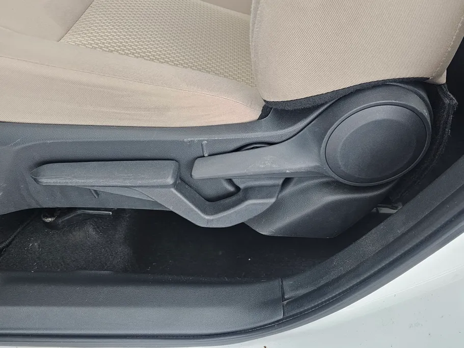 2024 Toyota Yaris  Y 