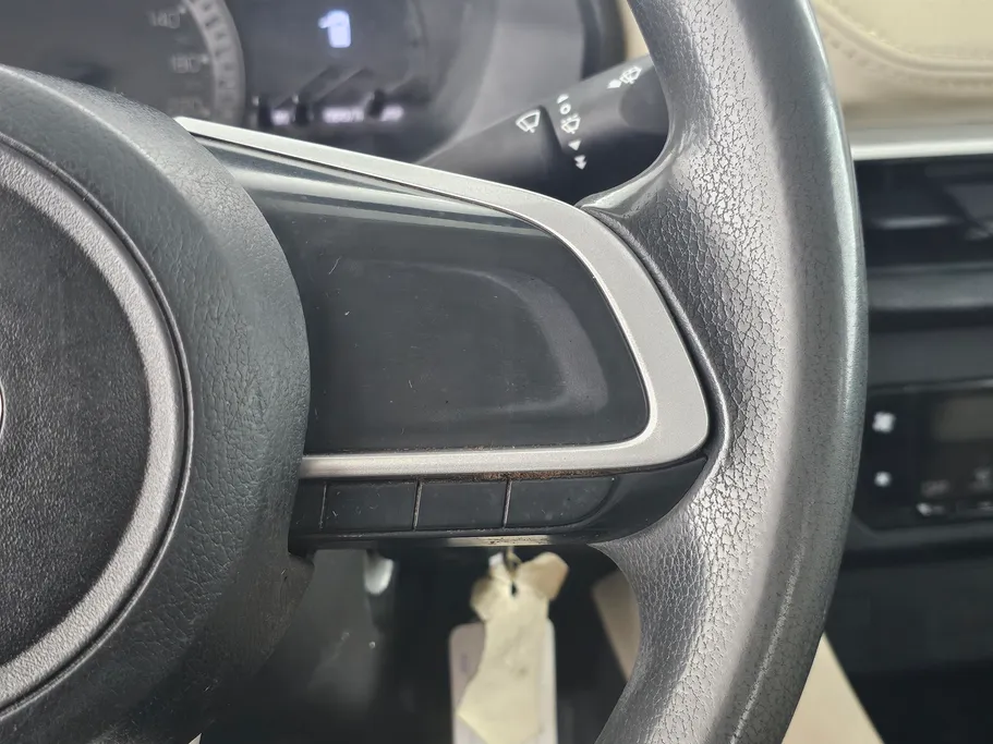 2024 Toyota Yaris  Y 