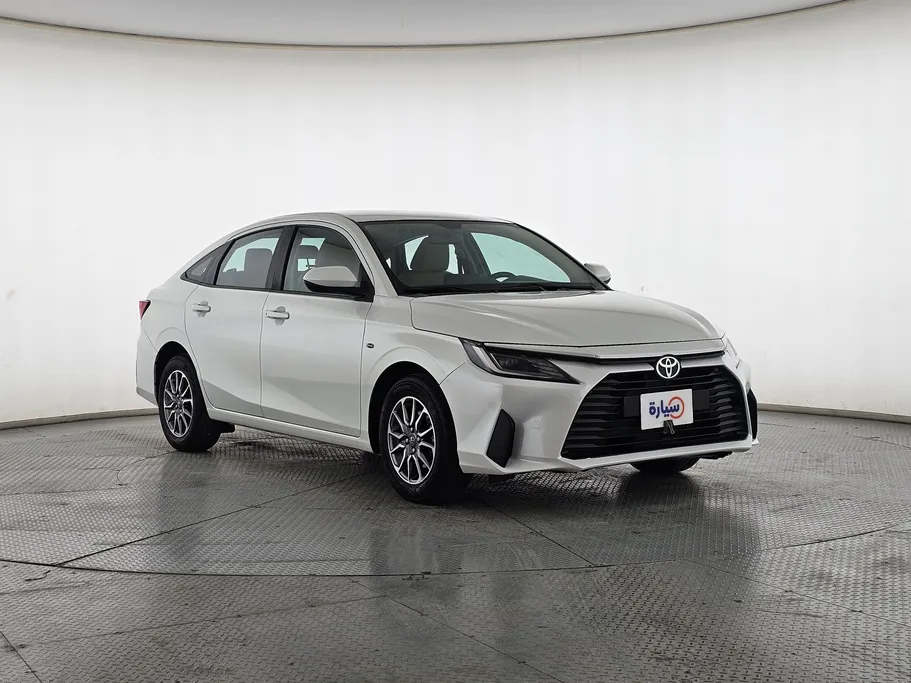 2024 Toyota Yaris  Y 
