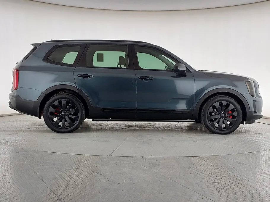 2022 Kia Telluride LX 