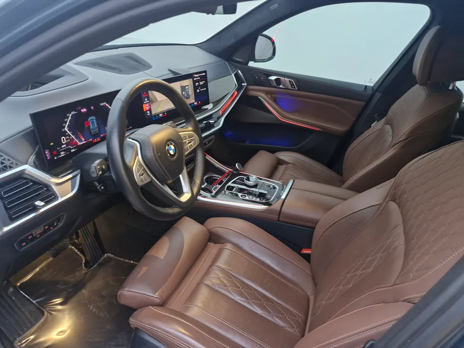بي ام دبليو الفئة اكس 7 xDrive 40i	 2023 