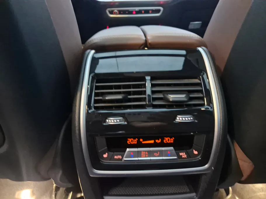 بي ام دبليو الفئة اكس 7 xDrive 40i	 2023 