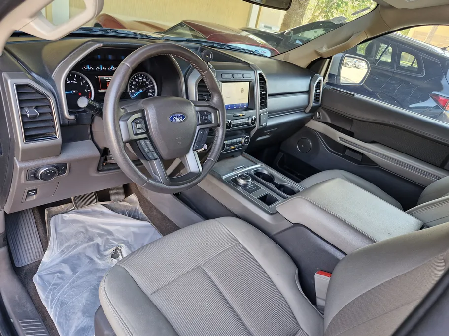 2020 Ford Expedition XLT 