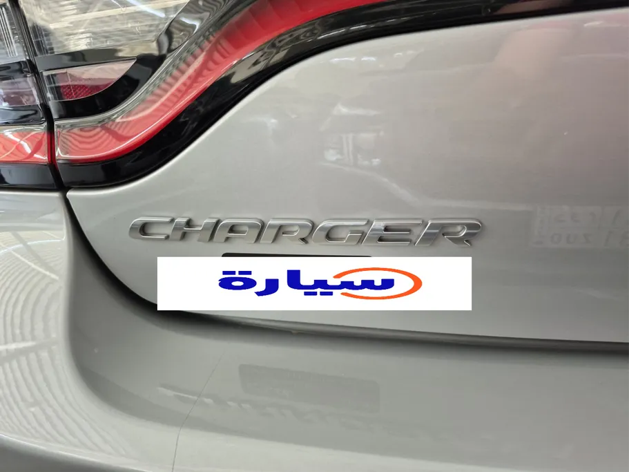 دودج تشارجر SXT 2023