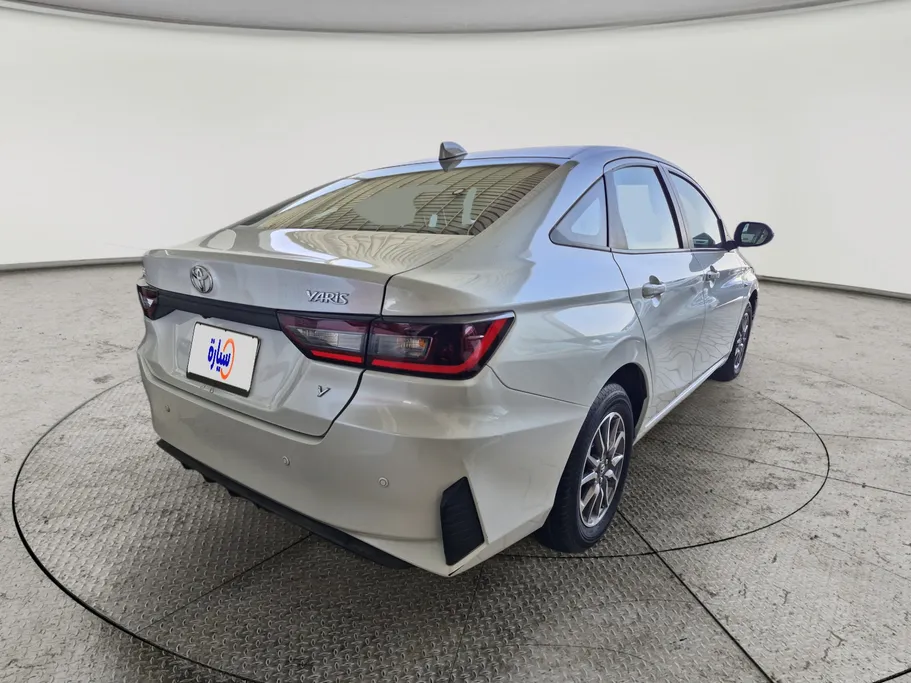 2023 Toyota Yaris  Y 