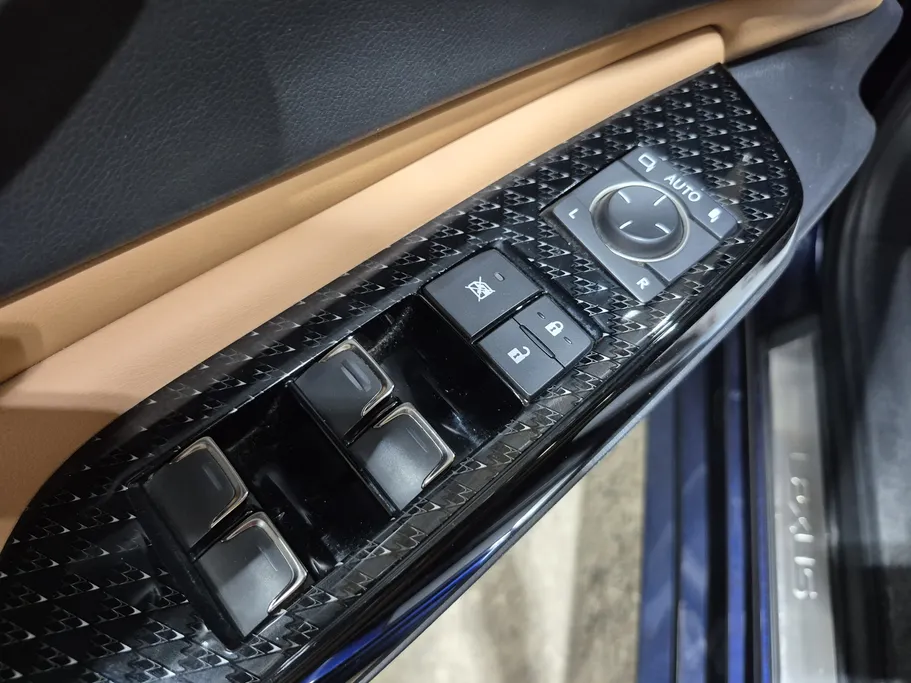 2023 Lexus ES 300 H 