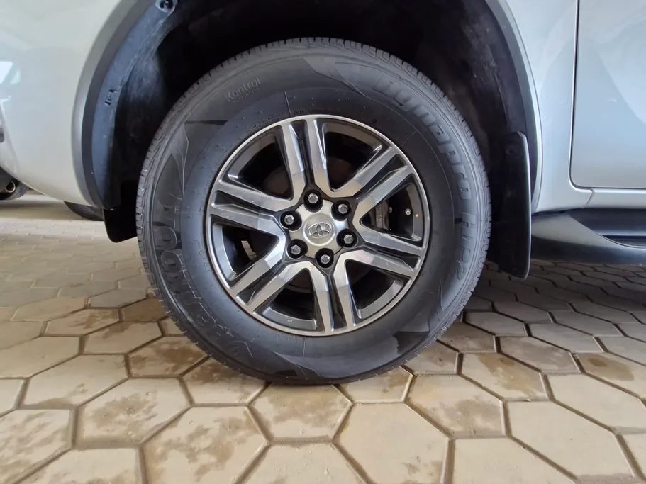 2023 Toyota Fortuner VX 