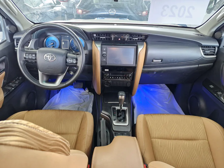 2023 Toyota Fortuner VX 