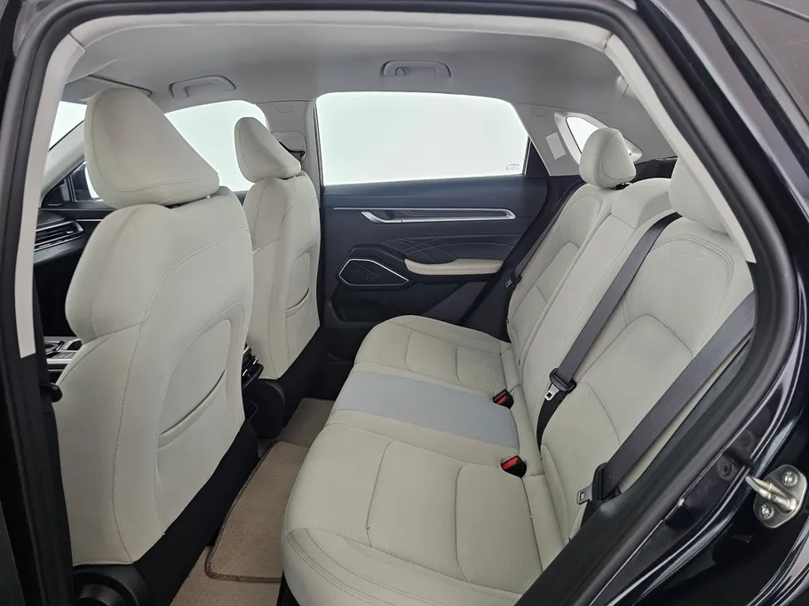 جيلي امجراند GS 2023 