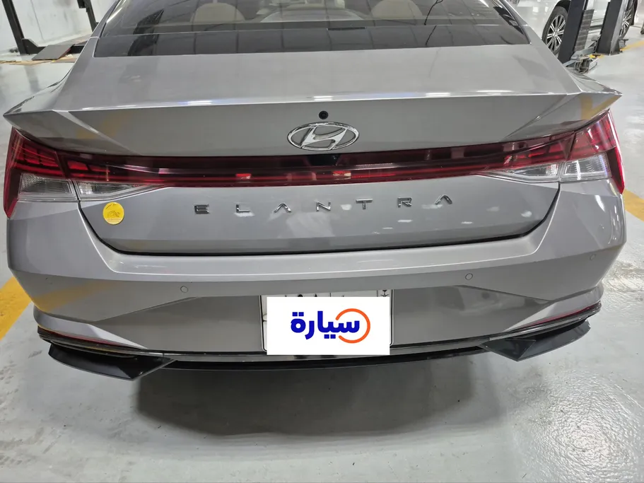 2023 Hyundai Elantra Comfort 