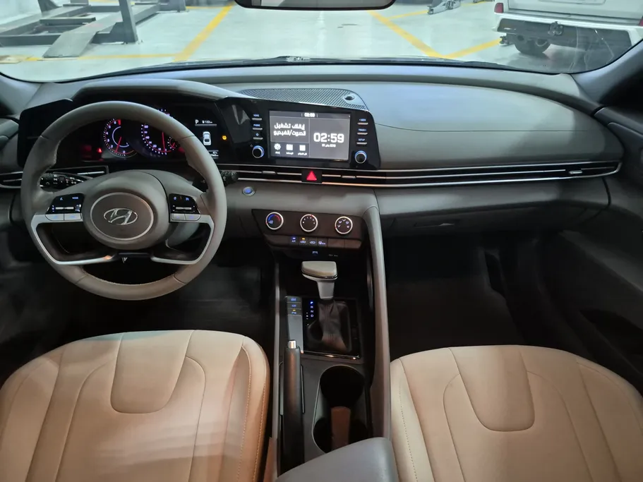 2023 Hyundai Elantra Comfort 
