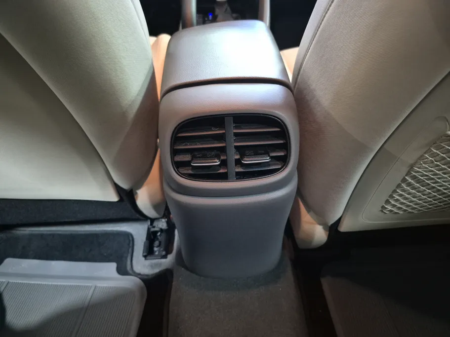 2023 Hyundai Elantra Comfort 